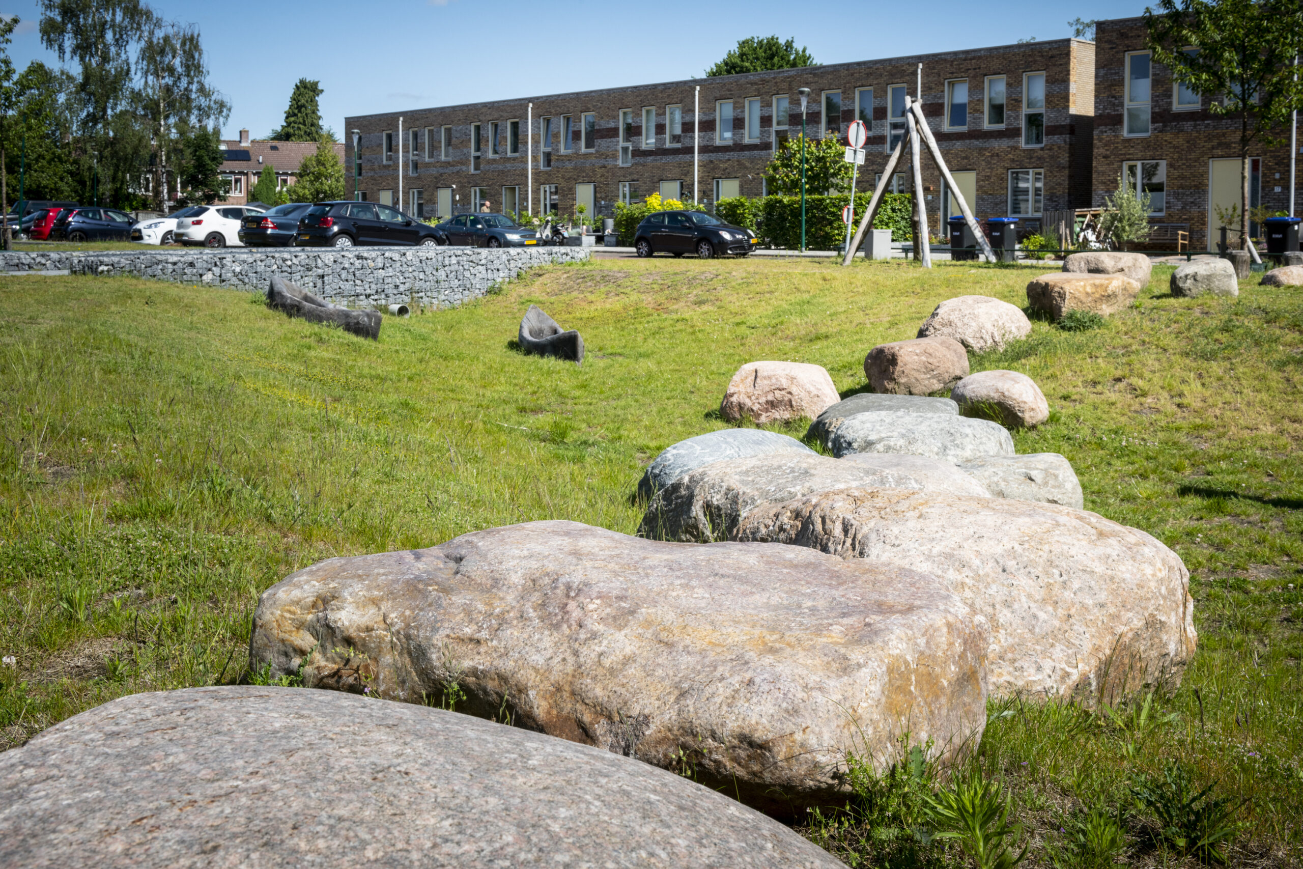 Graniet Findlinge als stapsteen
